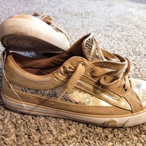 Size 8 1/2M Gently Used Gold Zipper Guess Tennis Shoes - Worn Twice